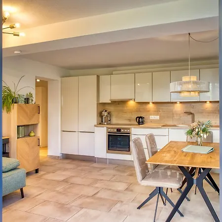 Familiengarten Апартаменты *